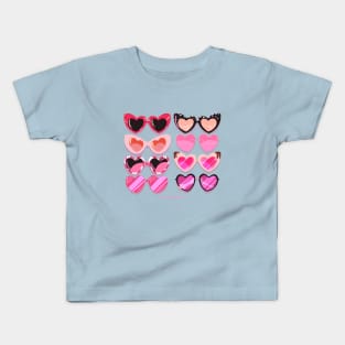 heart eyes Kids T-Shirt